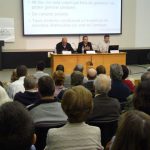 El Consell Comarcal ajuda els afectats per participacions preferents a resoldre dubtes en una multitudinària sessió informativa al Museu de la Pell