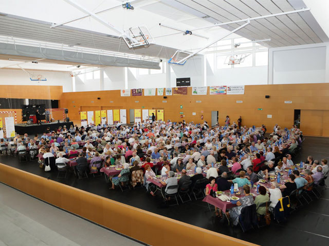 El Dinar de la Gent Gran de l’Anoia reuneix més de 350 persones a Òdena