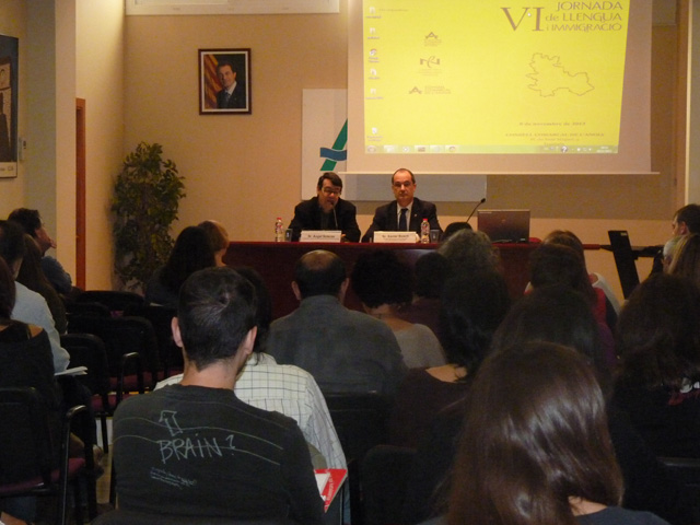 Intercanvi d’experiència i materials en la VI Jornada de llengua i immigració