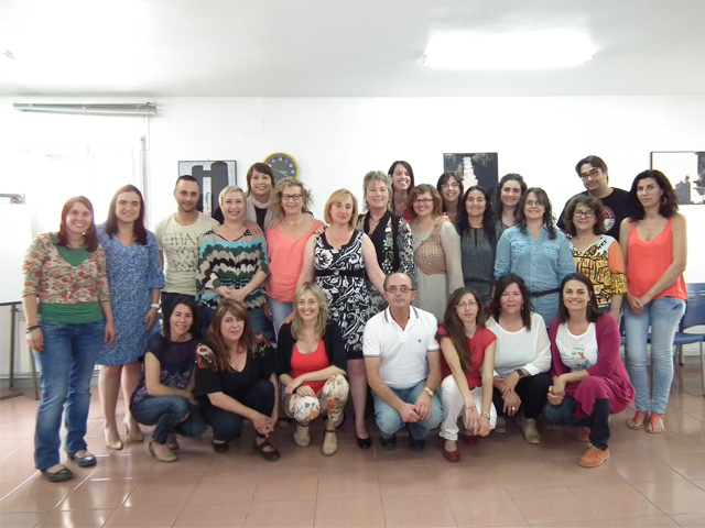 Un resolutiu i afectuós lliurament diplomes als primer auxiliars de la Mediació