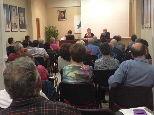 El Consell Comarcal celebra el Dia de la Gent Gran amb un col•loqui sobre dependència L'acte, que va comptar amb la diputada Alba Vergés, va atreure una quarantena de persones